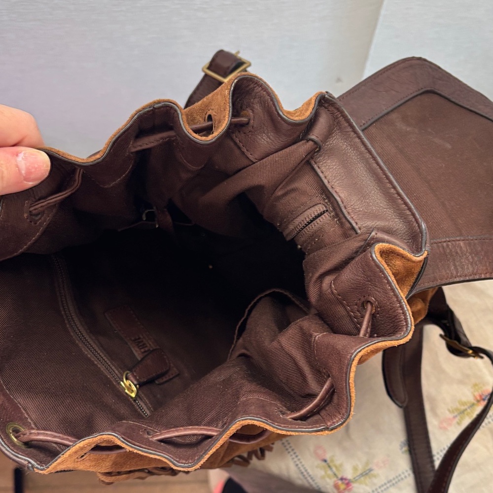 Frye Clara Fringed Brown Suede Shoulder Bag - Picture 9 of 10